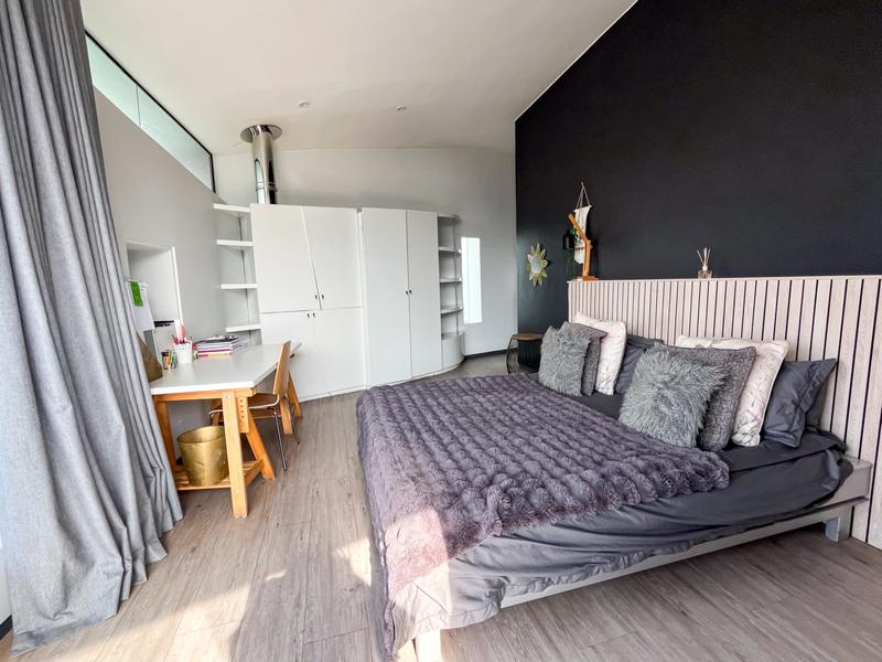 6 Bedroom Property for Sale in Hoog En Droog Western Cape